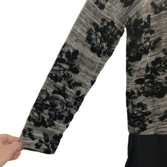 Misia Floral Velvet Embossed Layered Tunic Size S - Picture 3 of 7